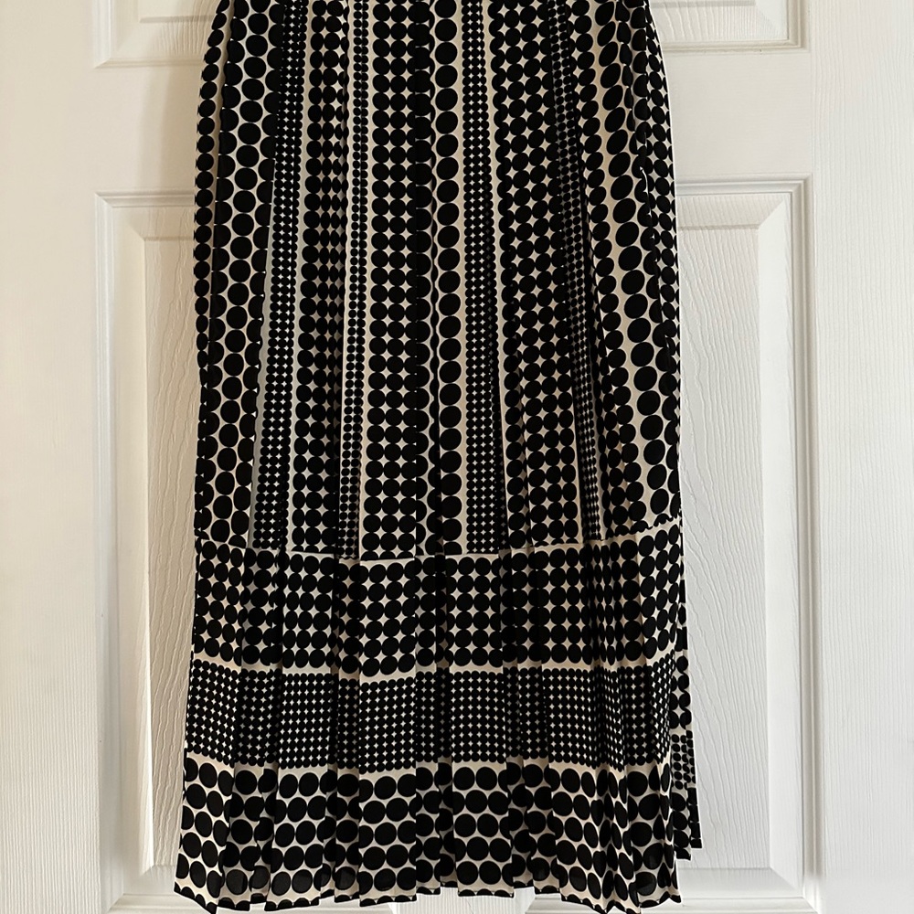COPY - Who What Wear (Target) polka dot skirt